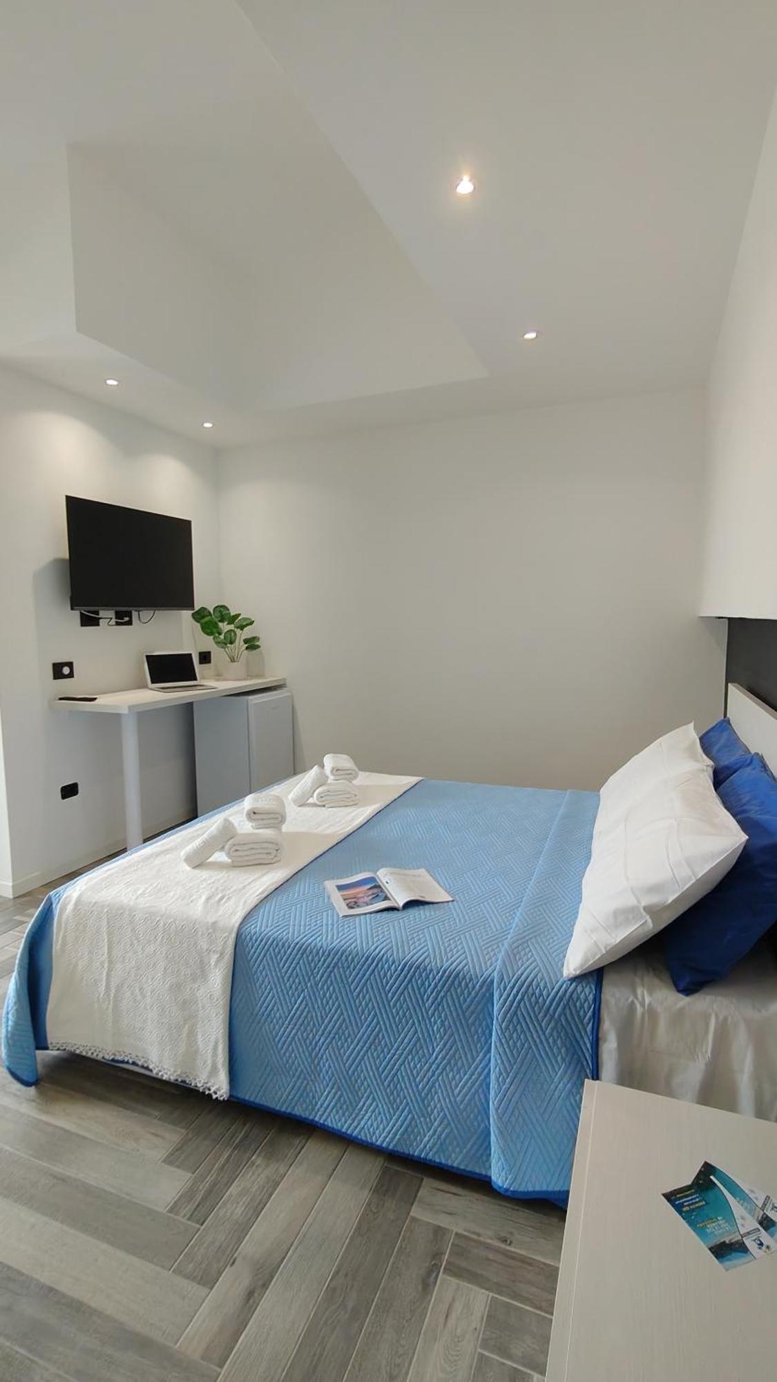 Stanza Idromassaggio 2 Hotel กวาร์ตู ซานเตเลนา ภายนอก รูปภาพ